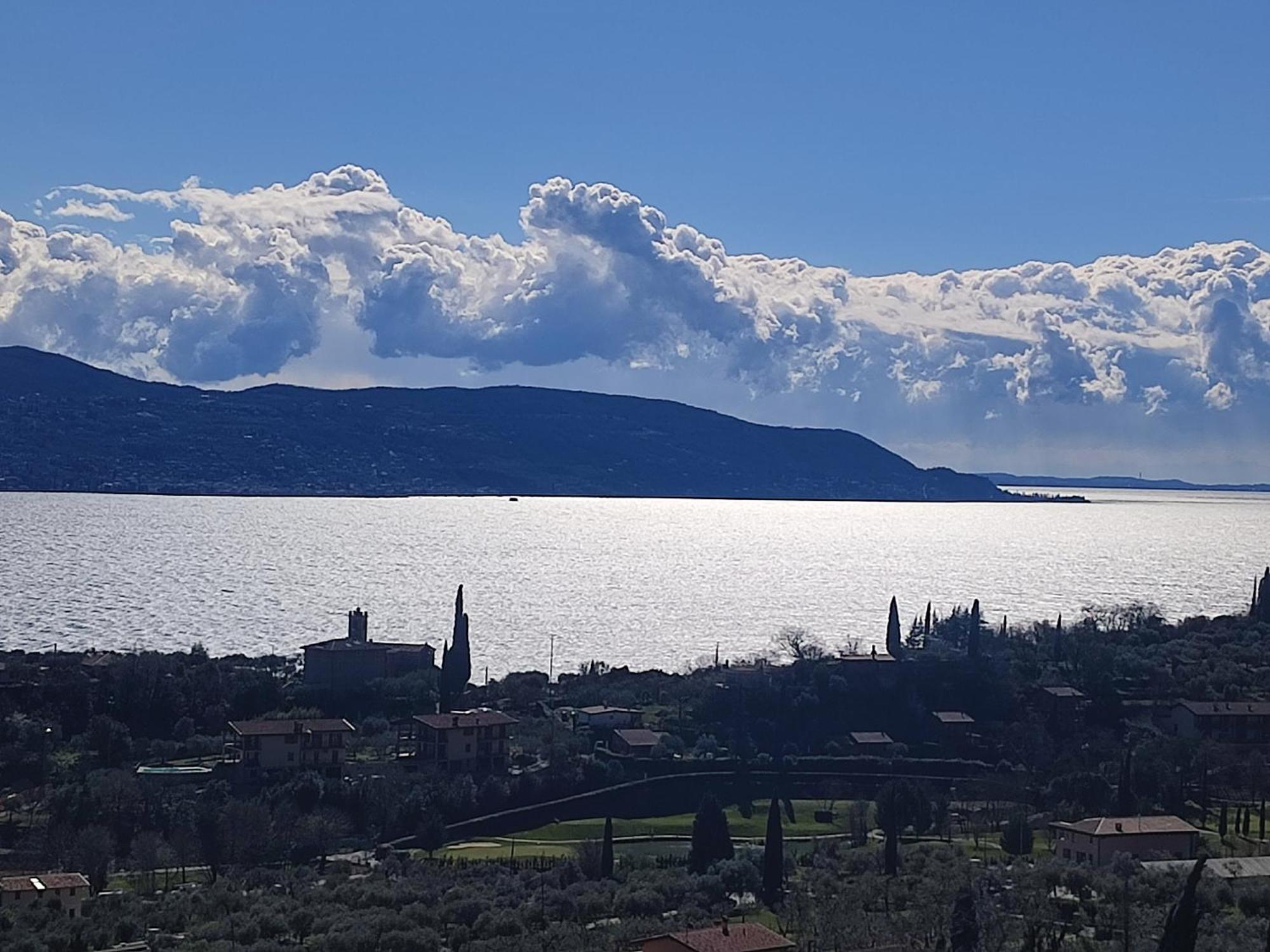 Agriturismo L'Uliveto Гарньяно Экстерьер фото